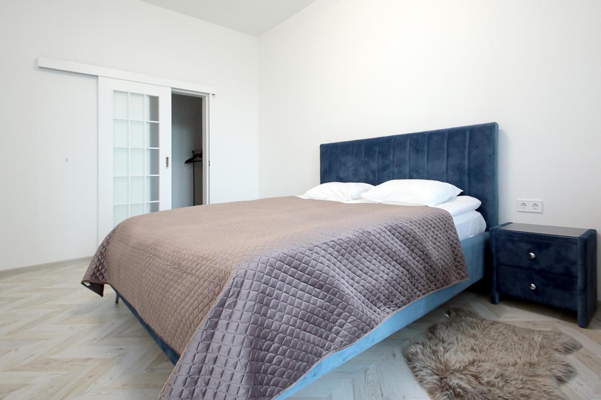 Apartament Forum *